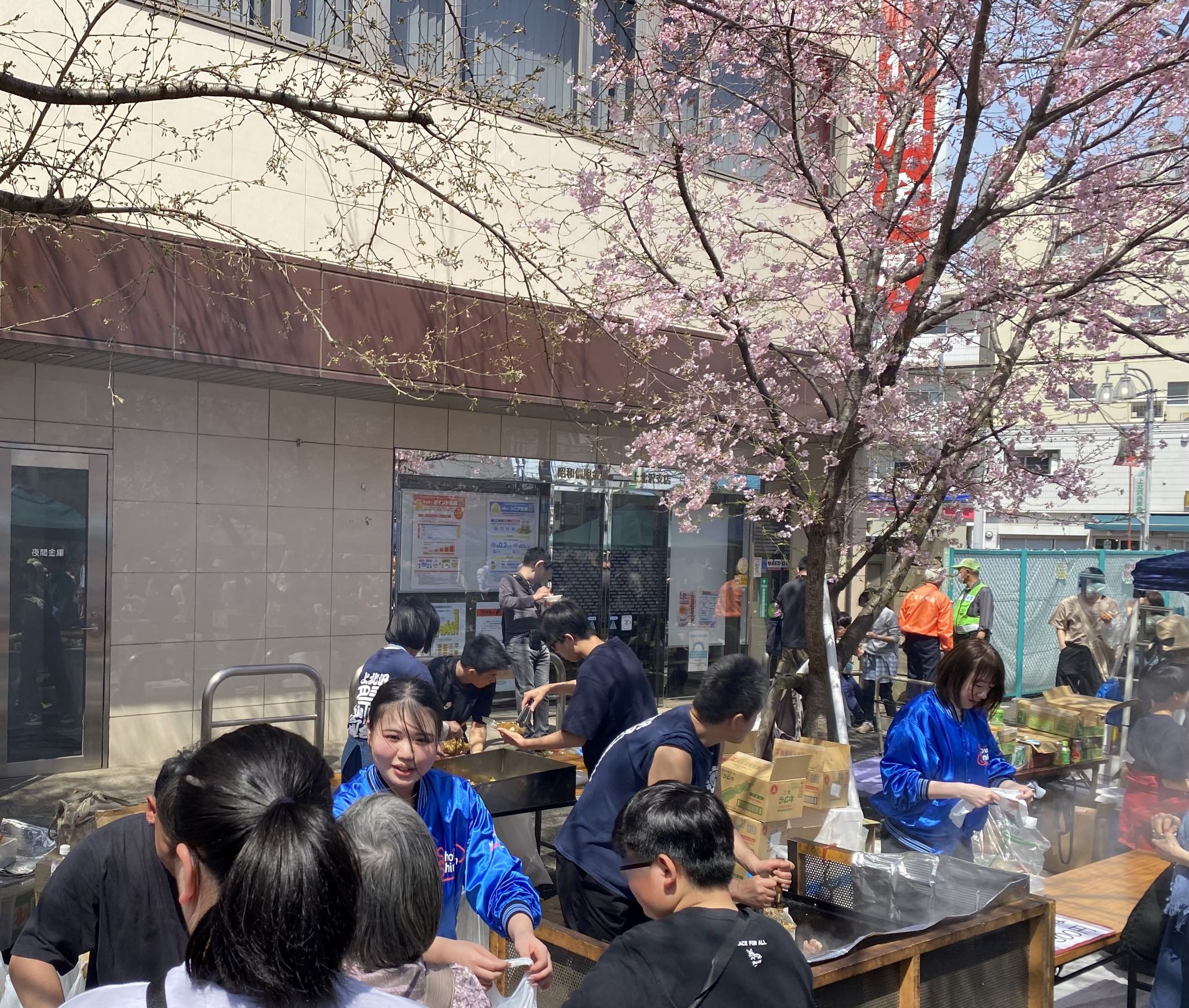 上北沢町会主催「桜まつり」