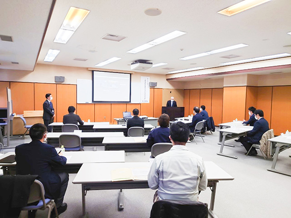 自治体職員との「未来を考える勉強会」の写真