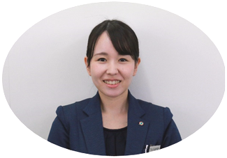 総務部　山根万穂