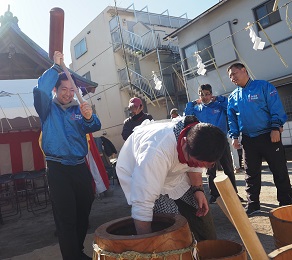 大原稲荷神社睦会主催「大原稲荷神社餅搗き」