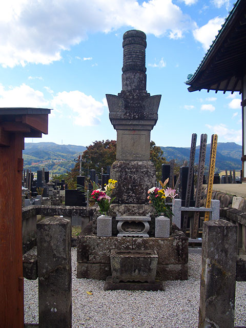 画像：正覚寺・小松姫の墓